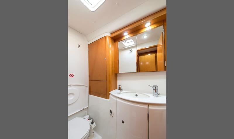 Book yachts online - catamaran - Lagoon 440 - SY_2032 - rent