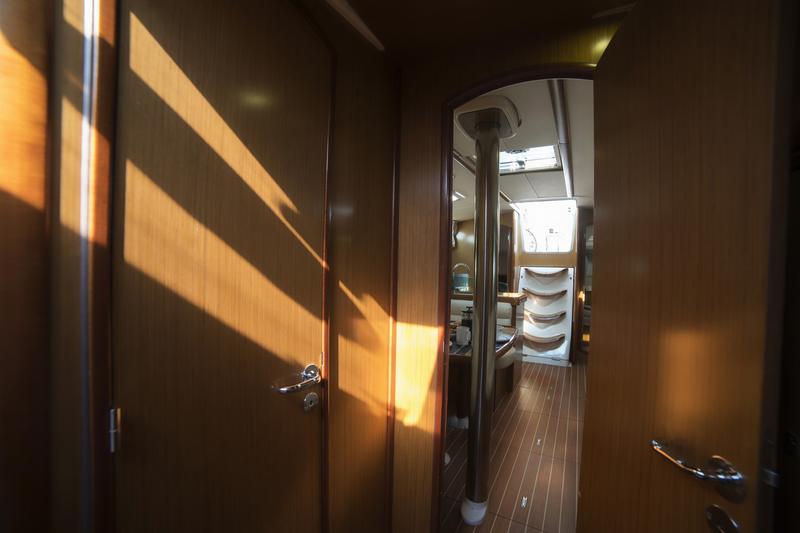 Book yachts online - sailboat - Sun Odyssey 42 i_2008 - SY_2052 - rent