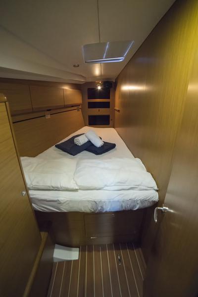 Book yachts online - sailboat - Sun Odyssey 44 i_2009_ - SY_2050 - rent