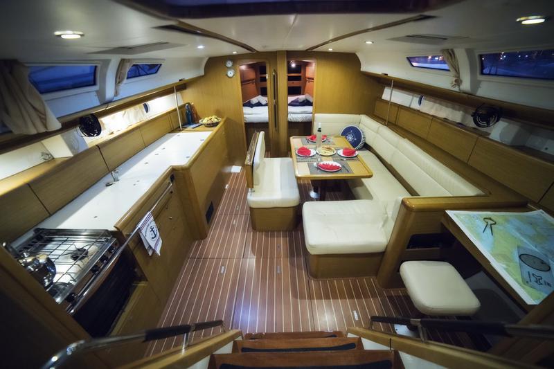 Book yachts online - sailboat - Sun Odyssey 44 i_2009_ - SY_2050 - rent