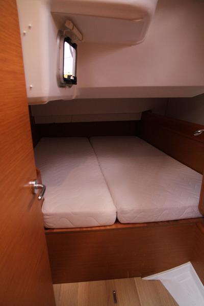 Book yachts online - sailboat - Sun Odyssey 439_2015 - SY_2046 - rent