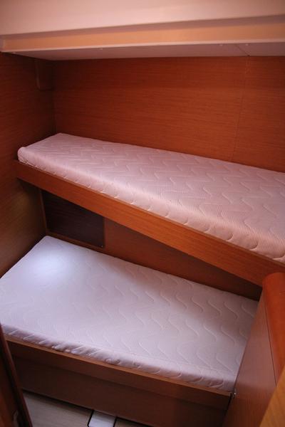 Book yachts online - sailboat - Sun Odyssey 439_2015 - SY_2046 - rent