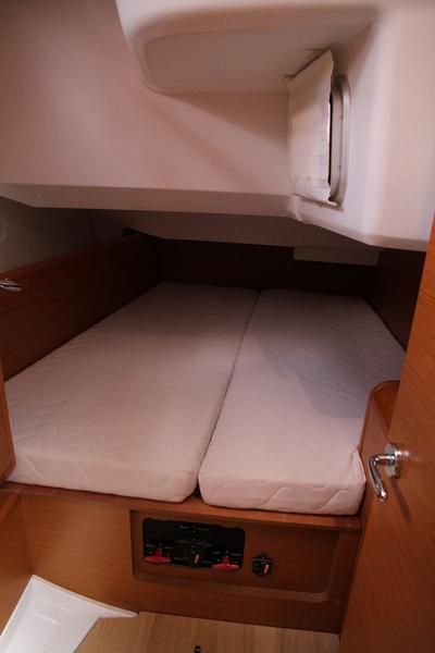 Book yachts online - sailboat - Sun Odyssey 439_2015 - SY_2046 - rent