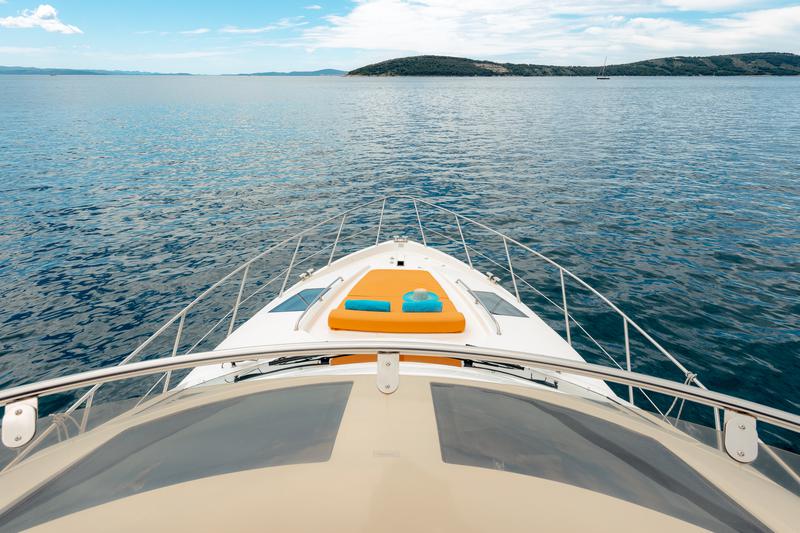 Book yachts online - motorboat - Sealine T 50 - Maja - rent