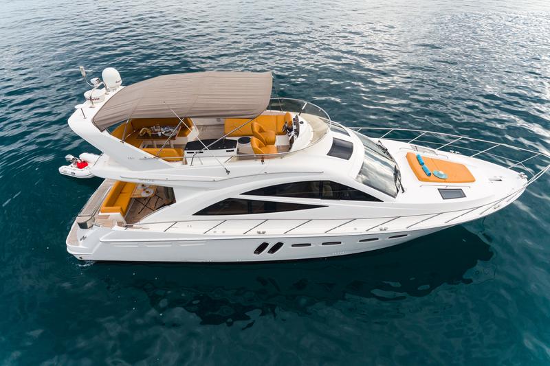 Book yachts online - motorboat - Sealine T 50 - Maja - rent
