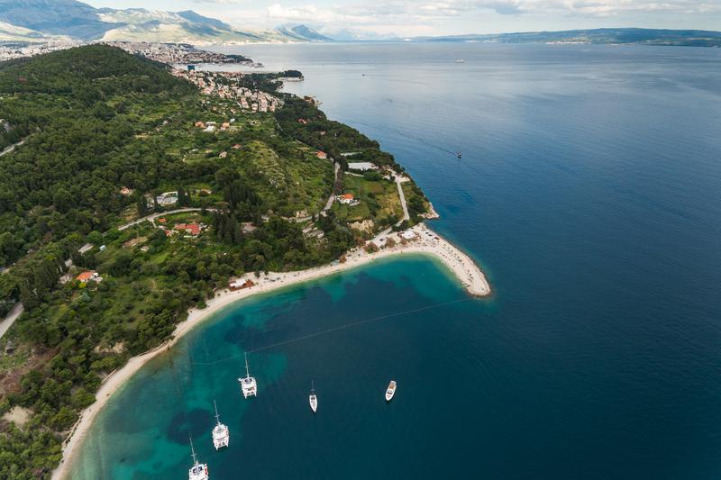 Book yachts online - motorboat - Sealine T 50 - Maja - rent