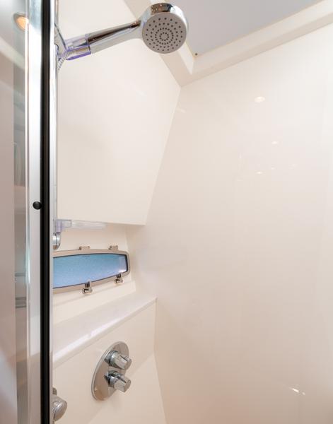 Book yachts online - motorboat - Sealine T 50 - Maja - rent