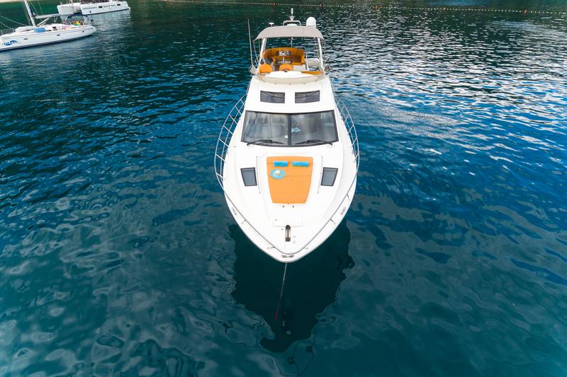 Book yachts online - motorboat - Sealine T 50 - Maja - rent