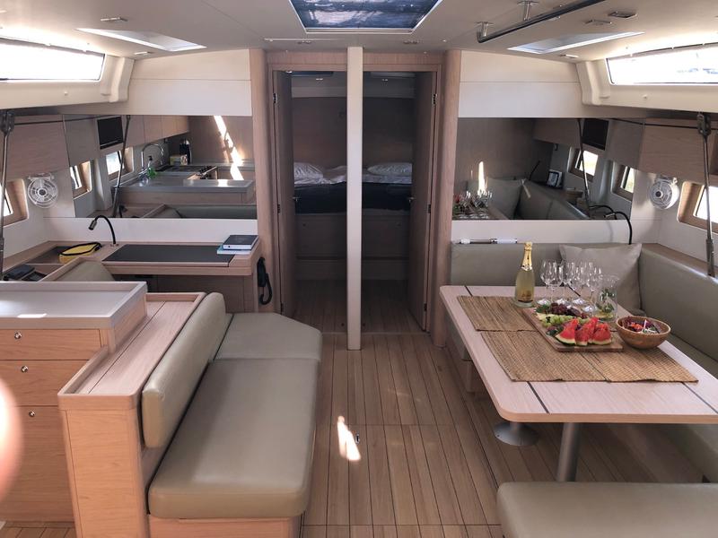 Book yachts online - sailboat - Oceanis 51.1 - Lima - rent