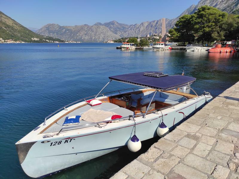 Book yachts online - motorboat - Don Amon - Don Amon - rent
