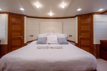Book yachts online - motorboat - Dalla Pieta 86 - Sea Lady - rent