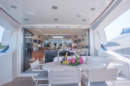 Book yachts online - motorboat - Dalla Pieta 86 - Sea Lady - rent