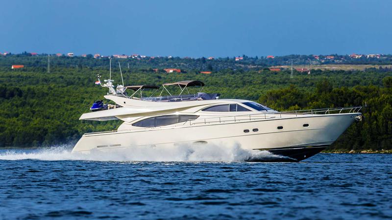 Book yachts online - motorboat - Ferretti 760 - Quo Vadis I - rent