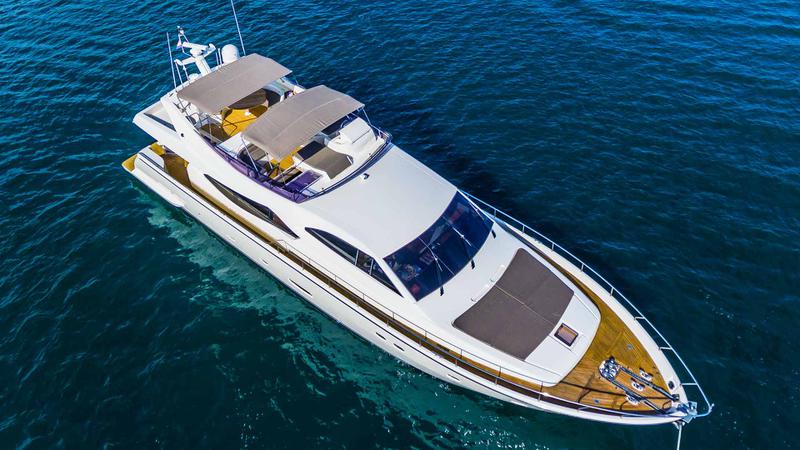 Book yachts online - motorboat - Ferretti 760 - Quo Vadis I - rent