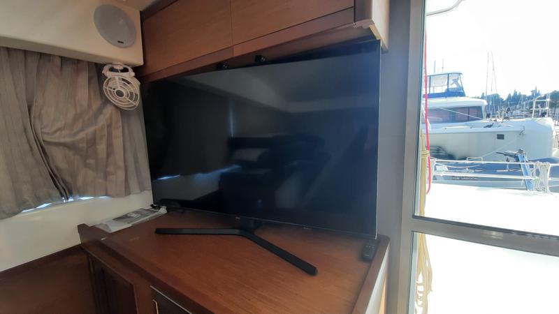 Book yachts online - catamaran - Lagoon 40 (2021) - BYE BYE - rent