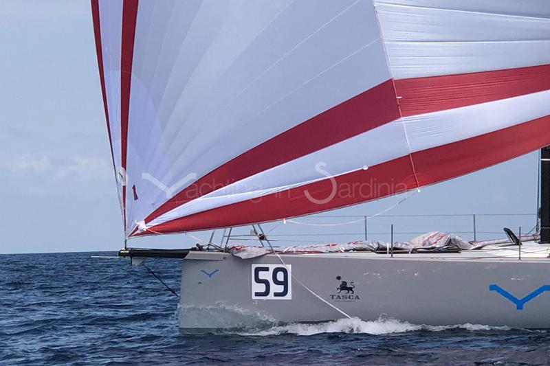 Book yachts online - sailboat - ICE 52 rs - Prima Vista - rent
