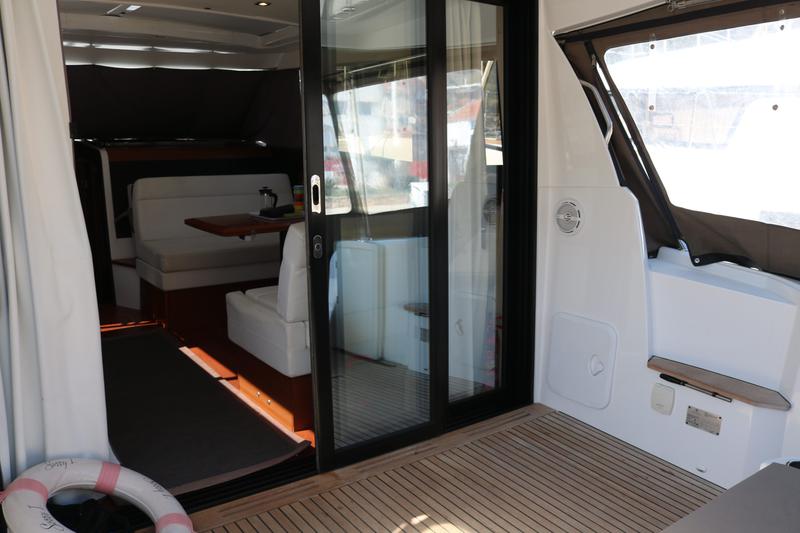 Book yachts online - motorboat - Jeanneau NC-11 Ownerversion - SORRY I - rent