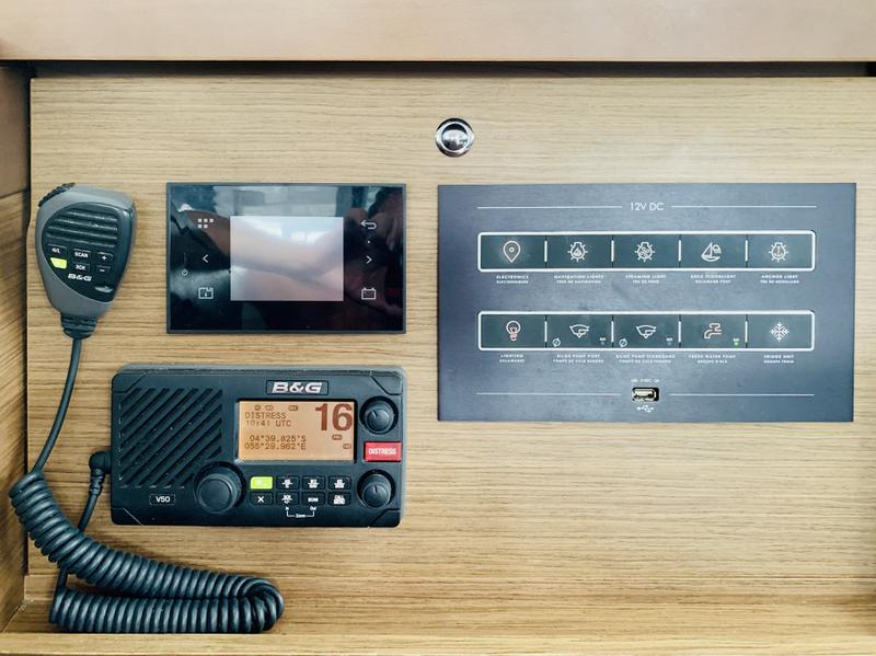 Book yachts online - catamaran - Lagoon 40 - Unique - rent