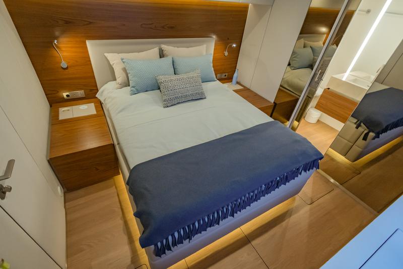 Book yachts online - catamaran - Sunreef 80 - Fantastic Too - rent