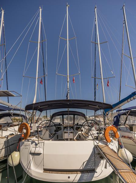 Book yachts online - sailboat - Sun Odyssey 519 - 5 cabs - MARYALIS - rent