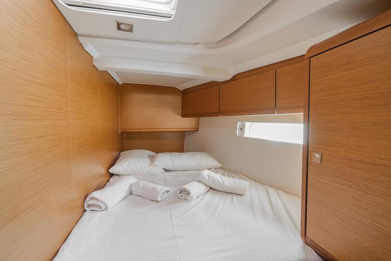 Book yachts online - sailboat - Sun Odyssey 519 -  6 cabs - PERRO BLANCO - rent