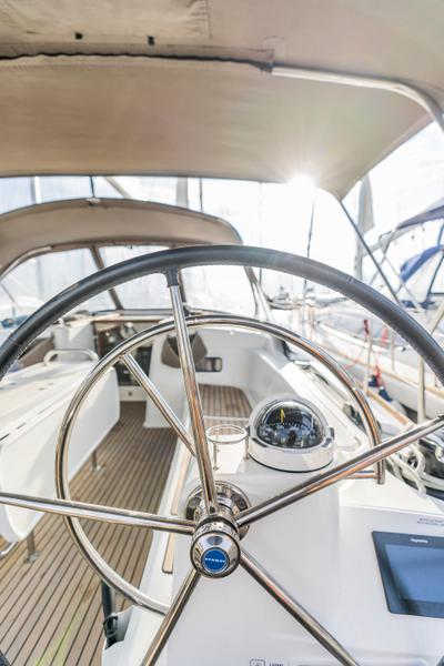 Book yachts online - sailboat - Sun Odyssey 519 -  6 cabs - PERRO BLANCO - rent