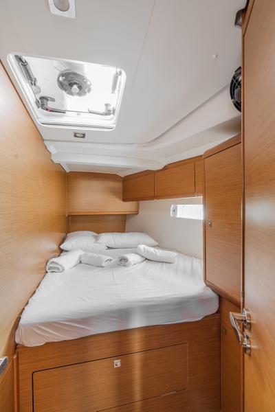 Book yachts online - sailboat - Sun Odyssey 519 -  6 cabs - PERRO BLANCO - rent