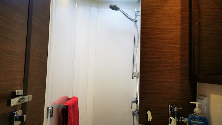 Book yachts online - catamaran - Lagoon 40 - Vaiana - rent