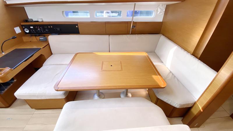 Book yachts online - sailboat - Sun Odyssey 519 - Alea - rent