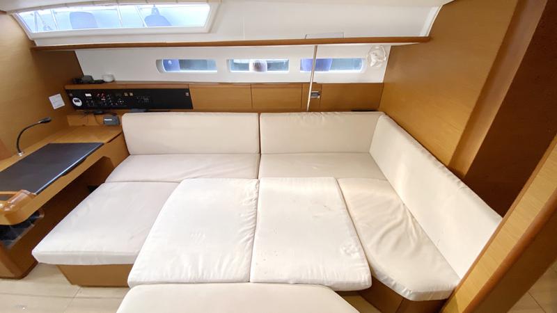 Book yachts online - sailboat - Sun Odyssey 519 - Alea - rent