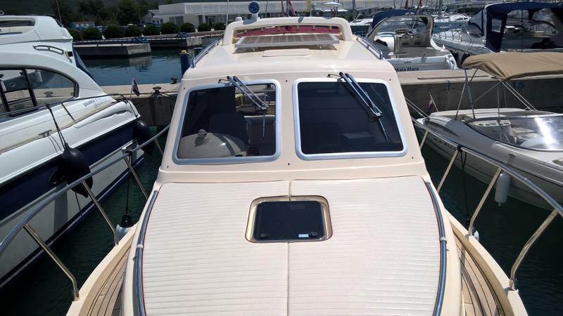 Book yachts online - motorboat - Damor 980 Fjera - Neja - rent