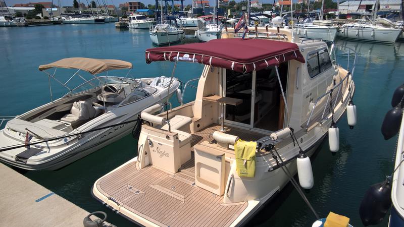 Book yachts online - motorboat - Damor 980 Fjera - Neja - rent