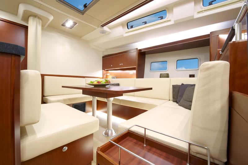Book yachts online - sailboat - Hanse 575 - ARIA - rent