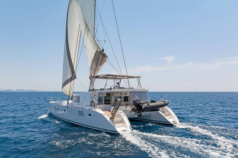 Book yachts online - catamaran - Lagoon 500 - Mystique I - rent