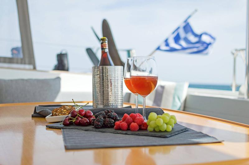 Book yachts online - catamaran - Lagoon 500 - Mystique I - rent