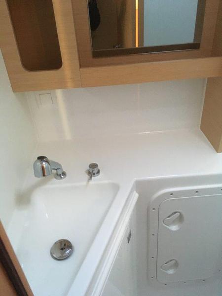 Book yachts online - catamaran - Lagoon 42 - Taina - rent