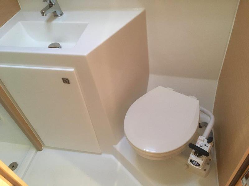 Book yachts online - catamaran - Lagoon 42 - Tidre - rent