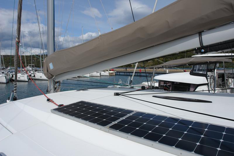 Book yachts online - catamaran - Lipari 41 - ARGOS - rent