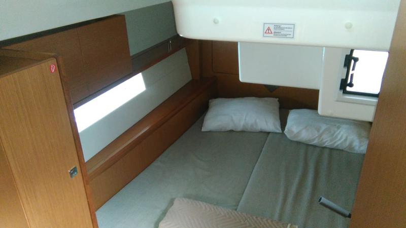 Book yachts online - sailboat - Bavaria C45 - Atokos - rent