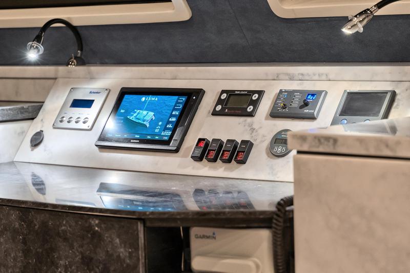 Book yachts online - catamaran - Luna 49 - Luna - rent