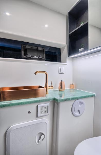 Book yachts online - catamaran - Luna 49 - Luna - rent