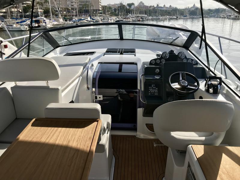 Book yachts online - motorboat - Bavaria S36 Open - Marsil - rent