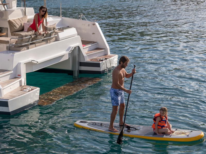 Book yachts online - catamaran - Astréa 42 - Mouse - rent