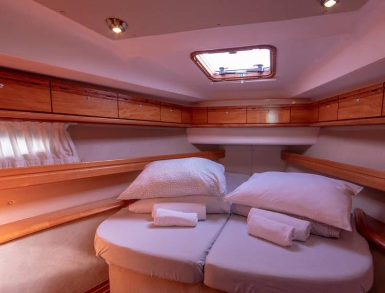 Book yachts online - sailboat - Bavaria 46 C - erna - rent