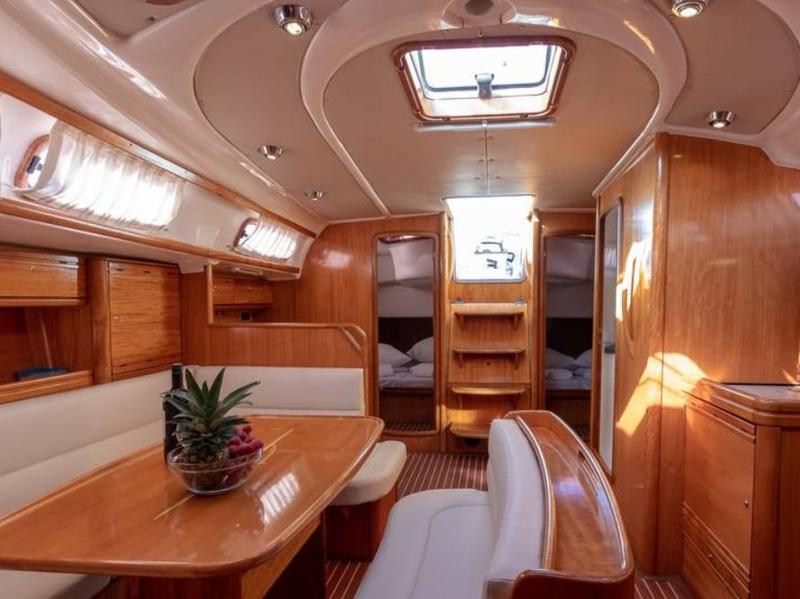 Book yachts online - sailboat - Bavaria 46 C - erna - rent