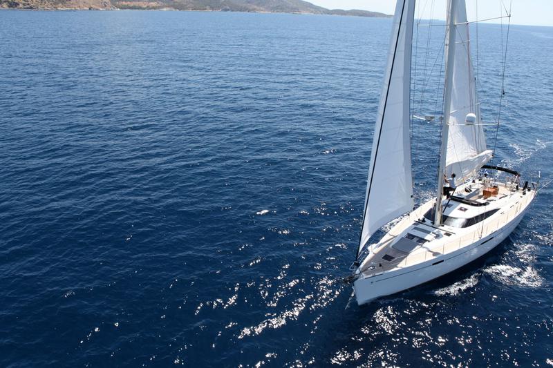 Book yachts online - sailboat - Gianetti Star 64 - SHOOTING STAR - rent