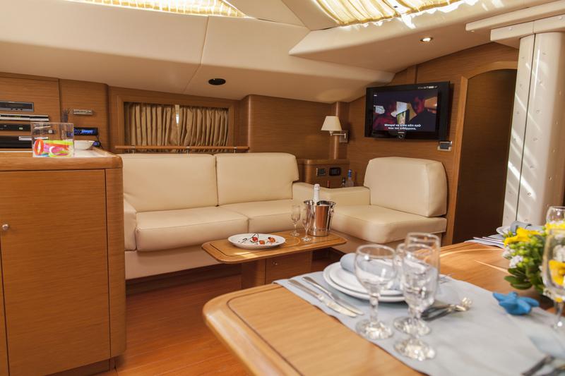 Book yachts online - sailboat - Gianetti Star 64 - SHOOTING STAR - rent