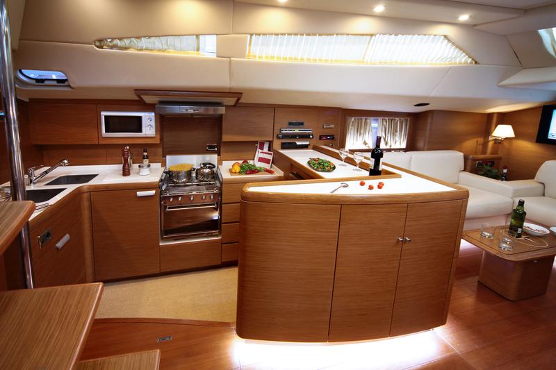 Book yachts online - sailboat - Gianetti Star 64 - SHOOTING STAR - rent