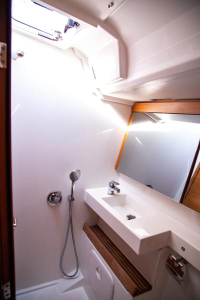 Book yachts online - sailboat - Sun Odyssey 440 - MONOLITH - rent