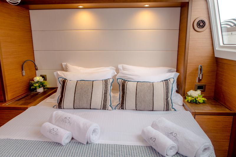 Book yachts online - catamaran - Lagoon 620 - Valium 62 - rent